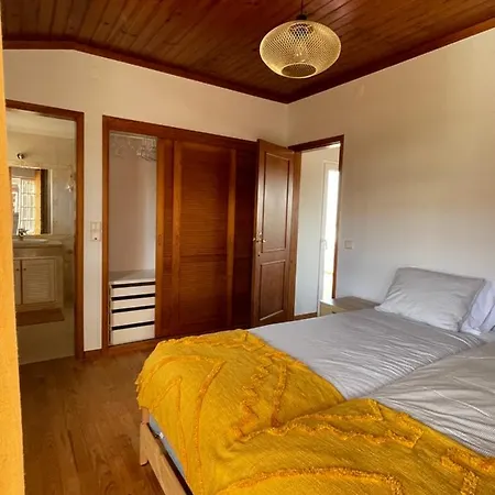 Sunny Minutes From The Ferienhaus