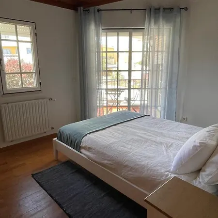 Sunny Minutes From The Ferienhaus Lourinhã