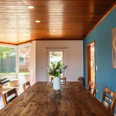 Holiday home Sunny Minutes From The